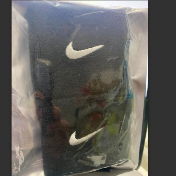 Nike Swoosh Wristbands (Black/White, OSFM) - Picture 2 of 4